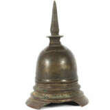 Kleine Stupa Nepal/Tibet, 17./18. Jh., Bronze, patiniert, zweiteilig g… - photo 1
