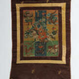 Thangka des Palden Lhamo Nepal/Tibet, 19. Jh., Gouache auf Leinen, im … - фото 5