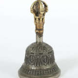 Dril-bu, Ritualglocke Tibet, 19./20. Jh., Bronze und Eisen, die Glocke… - фото 2