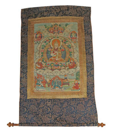 Thangka mit Lama Tsongkhapa Nepal/Tibet, 19. Jh., der zentrale Lama im… - photo 2 Thangka mit Lama Tsongkhapa Nepal/Tibet, 19. Jh., der zentrale Lama im… - photo 2
