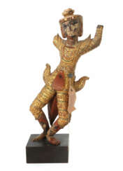 Tänzer Thailand, 19. Jh., Holz, vergoldet, vollflächig ornamentiertes …