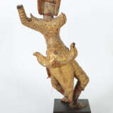 Tänzer Thailand, 19. Jh., Holz, vergoldet, vollflächig ornamentiertes … - photo 2