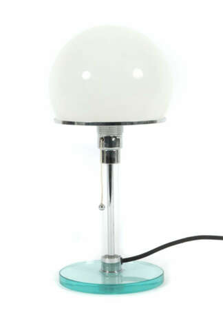 Tischleuchte nach Wilhelm Wagenfeld wohl 1990er/2000er Jahre, ohne Her… - фото 1