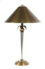 Tischleuchte mit Messinglampenschirm Italien, wohl 1990er Jahre, profi…