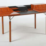 Schreibtisch mit verschiebbaren Abdeckplatten wohl Italien, 1980er Jah… - фото 2