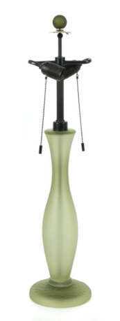 Donghia Tischleuchte USA, 1980/90er Jahre, Tischleuchte mit Rundfuß un… - photo 1 Donghia Tischleuchte USA, 1980/90er Jahre, Tischleuchte mit Rundfuß un… - photo 1