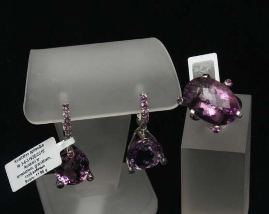 Bijoux en or sertis d&39;améthystes et de saphirs roses Gold Other style 21th century - Foto 3 Bijoux en or sertis d&39;améthystes et de saphirs roses Gold Other style 21th century - Foto 3