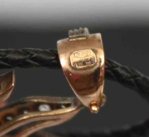 Gold pendant with diamonds and cut coral Gold Other style At the turn of 19th -20th century - photo 4 Gold pendant with diamonds and cut coral Gold Other style At the turn of 19th -20th century - photo 4