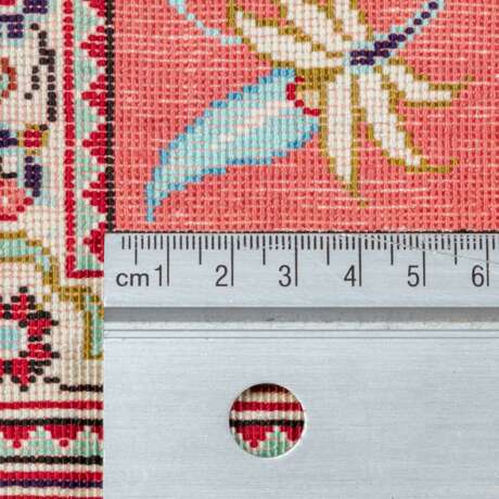 Orientteppich aus Seide. 20. Jahrhundert, 153x103 cm. - Foto 6