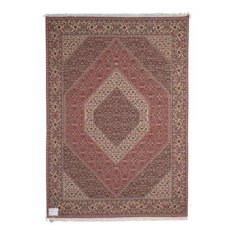 Orientteppich. BIDJAR/PERSIEN, 20. Jahrhundert, 240x170 cm. - photo 2