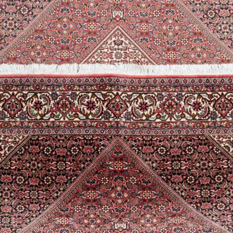 Orientteppich. BIDJAR/PERSIEN, 20. Jahrhundert, 240x170 cm. - photo 3