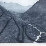 Werkmeister, Wolfgang (1941 Berlin) "Trollstigen-Norwegen", Radierung, sign. u.r. und dat. ´84, bez. u.l., 20x40 cm, hinter Glas und Rahmen - photo 1