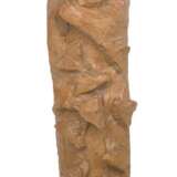 Flath, Otto (1906 Staritzke/Ukraine-1987 Bad Segeberg) "Frau mit Vogelschar", Lindenholz, rücks. signiert, rücks. Schwundriß, H. 96 cm - photo 1