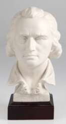 Goebel-Büste "Schiller", weißes Biskuitporzellan, auf Holzplinthe, Ges.-H. 23 cm