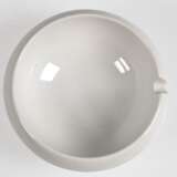 KPM-Aschenbecher mit 1 Ablage, rund, weiß, blaue Zeptermarke mit Schleifstrich, Dm. 9 cm - Foto 1