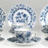 6 Kaffeetassen, 4 UT und 6 Dessertteller, Zwiebelmuster, Stadt Meißen - фото 1