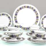 Restkaffeeservice, Rosenthal, Maria Veilchen, dabei Zuckerdose, Sahnekännchen, 8 Kaffeetassen, 9 Untertassen, 8 Kuchenteller und Kuchenplatte - фото 1