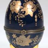 Ei-Dose, Limoge, kobaltbau mit Golddekor, Metallmontur, H. 9 cm - photo 1