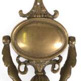 Türklopfer im Empirestil, Messing, 24,5x12 cm - photo 1