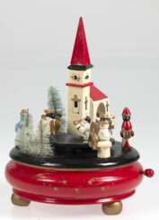 Spieluhr "Weihnachtskarussell mit Kirche", Holz farbig gefasst, Melodie, funktionsfähig, H. 18 cm, Dm. 11 cm