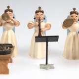 Kleine Kapelle "Fünf musizierende Engel", Erzgebirge, Blank Grünhainichen, handgeschnitzt, farbig gefasst, H. 5,5 cm - 7 cm - Foto 1