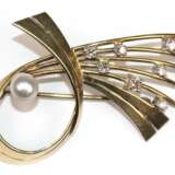 Brosche, wohl um 1930/40, 585er GG, ca. 8,8 g, Brillanten ca. 0,25 ct., Perle - photo 1