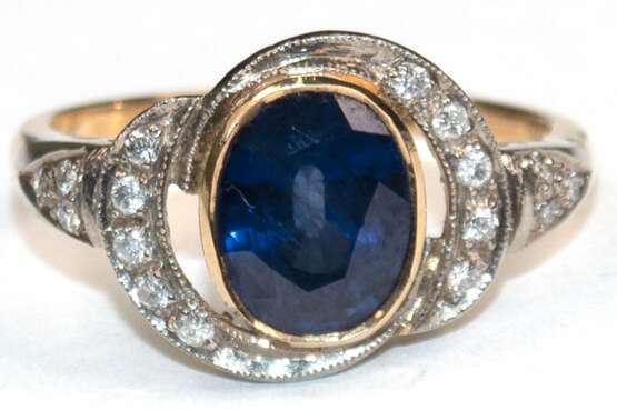 Ring, 750er GG, ca. 4,3 g, 1 Saphir von ca. 2,6 ct., Brillanten ca. 0,15 ct. in 925er Silberfassung, RG 58, Innendurchmesser 18,4 mm - фото 1 Ring, 750er GG, ca. 4,3 g, 1 Saphir von ca. 2,6 ct., Brillanten ca. 0,15 ct. in 925er Silberfassung, RG 58, Innendurchmesser 18,4 mm - фото 1