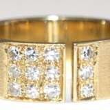 Brillant-Ring, 585er GG, offene Schiene besetzt mit 12 Brillanten von zus. ca. 0,12 ct., Ges.-Gew. 5,83 g, RG 48 - Foto 1