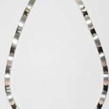 Collier, 925er Silber, geometrische Glieder z.T. satiniert, Karabinerverschluß, Gew. 30,13 g, L. ca. 47 cm, B. 0,7 cm - фото 1