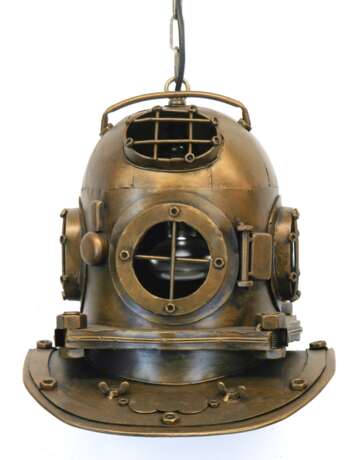 Deckenlampe "Taucherhelm", bronziert, 1-flammig, funktionstüchtig, Helm 28x26x31 cm, Ges.-L. 105 cm - фото 1 Deckenlampe "Taucherhelm", bronziert, 1-flammig, funktionstüchtig, Helm 28x26x31 cm, Ges.-L. 105 cm - фото 1