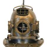 Deckenlampe "Taucherhelm", bronziert, 1-flammig, funktionstüchtig, Helm 28x26x31 cm, Ges.-L. 105 cm - фото 1