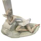 Contemplation LLADR&Oacute; Porcelain Romanticism 20th century - photo 3