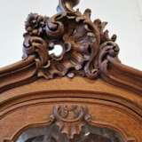 Magnifique vitrine en ch&ecirc;ne. Magnifiques sculptures verre taill&eacute; ch&ecirc;ne. France. Ann&eacute;es 1920. Dimensions&nbsp;: hauteur 225&nbsp;cm longueur 145&nbsp;cm profondeur 62&nbsp;cm. Oak Early 20th century - photo 5