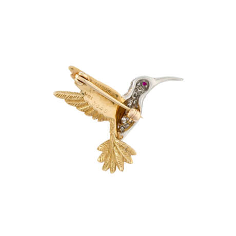 GROUP OF TWO DIAMOND, RUBY AND GOLD BROOCHES - photo 5