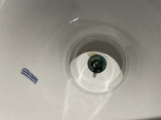 Vase à fruits figuratif Tazza en porcelaine royale de Copenhague du 19ème siècle. Biscuit (porcelain) Empire 19th century - Foto 4 Vase à fruits figuratif Tazza en porcelaine royale de Copenhague du 19ème siècle. Biscuit (porcelain) Empire 19th century - Foto 4