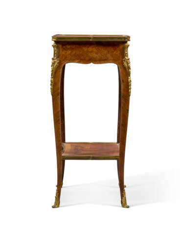 A LOUIS XV ORMOLU-MOUNTED TULIPWOOD, PARQUETRY AND MARQUETRY TABLE A ECRIRE - photo 3 A LOUIS XV ORMOLU-MOUNTED TULIPWOOD, PARQUETRY AND MARQUETRY TABLE A ECRIRE - photo 3