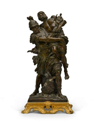 A PATINATED BRONZE GROUP OF AENEAS AND ANCHISES - photo 2