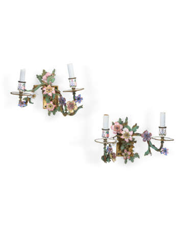 A PAIR OF AUSTRIAN GREEN-PAINTED ORMOLU AND ENAMEL TWO-BRANCH WALL-LIGHTS - photo 1 A PAIR OF AUSTRIAN GREEN-PAINTED ORMOLU AND ENAMEL TWO-BRANCH WALL-LIGHTS - photo 1