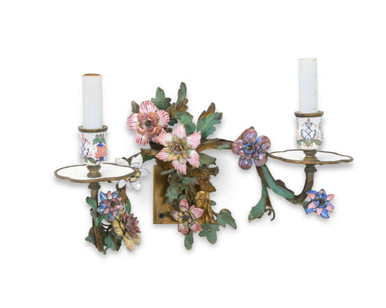 A PAIR OF AUSTRIAN GREEN-PAINTED ORMOLU AND ENAMEL TWO-BRANCH WALL-LIGHTS - photo 3 A PAIR OF AUSTRIAN GREEN-PAINTED ORMOLU AND ENAMEL TWO-BRANCH WALL-LIGHTS - photo 3