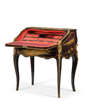A LOUIS XV STYLE GILT-METAL-MOUNTED AND 'JAPANNED' BUREAU EN PENTE - photo 5
