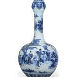 A LARGE DUTCH DELFT BLUE AND WHITE BOTTLE VASE - photo 5