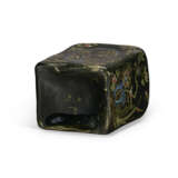 A DUTCH ‘DELFT NOIR’ RECTANGULAR CHINOISERIE TEACADDY AND A SILVER COVER - photo 6