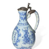 A SILVER-MOUNTED DUTCH DELFT BLUE AND WHITE EWER - photo 1