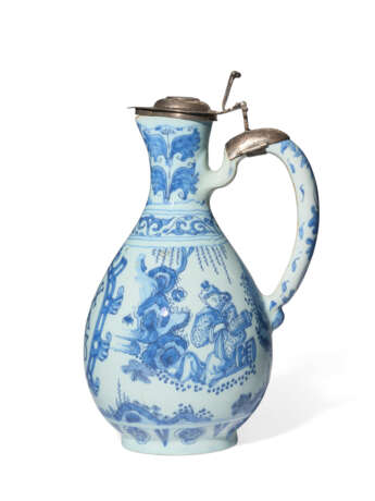 A SILVER-MOUNTED DUTCH DELFT BLUE AND WHITE EWER - photo 2