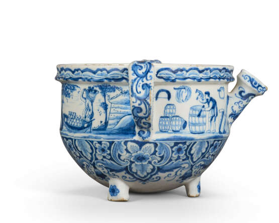 A DUTCH DELFT BLUE AND WHITE TWO-HANDLED CREAM-BOWL - Foto 5 A DUTCH DELFT BLUE AND WHITE TWO-HANDLED CREAM-BOWL - Foto 5