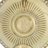 A PAIR OF GEORGE III SILVER-GILT CIGAR LIGHTERS - photo 3