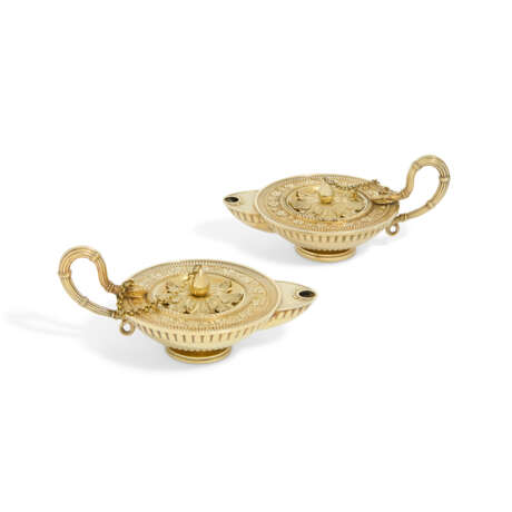 A PAIR OF GEORGE III SILVER-GILT CIGAR LIGHTERS - photo 4 A PAIR OF GEORGE III SILVER-GILT CIGAR LIGHTERS - photo 4