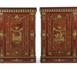A PAIR OF REGENCE ORMOLU-MOUNTED AMARANTH AND TULIPWOOD ARMOIRES - Foto 1