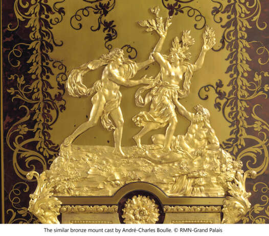 A PAIR OF REGENCE ORMOLU-MOUNTED AMARANTH AND TULIPWOOD ARMOIRES - Foto 16