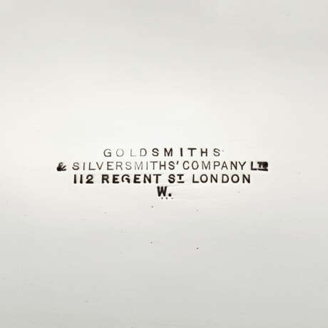 A GEORGE V ROYAL SILVER BREAD BASKET - photo 5 A GEORGE V ROYAL SILVER BREAD BASKET - photo 5